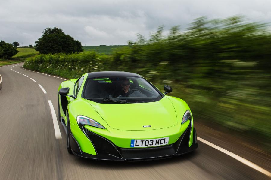  McLaren 675LT 2015 года  (WW) (фото 35 из 39)